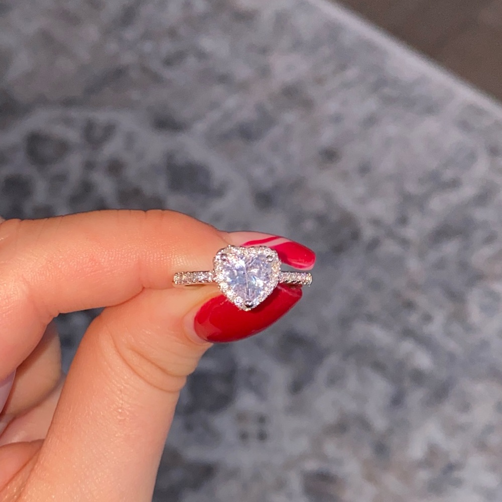 Heart ring